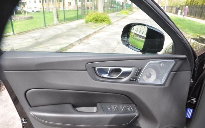 Volvo XC 60 cena 269000 przebieg: 16000, rok produkcji 2021 z Busko-Zdrój małe 781